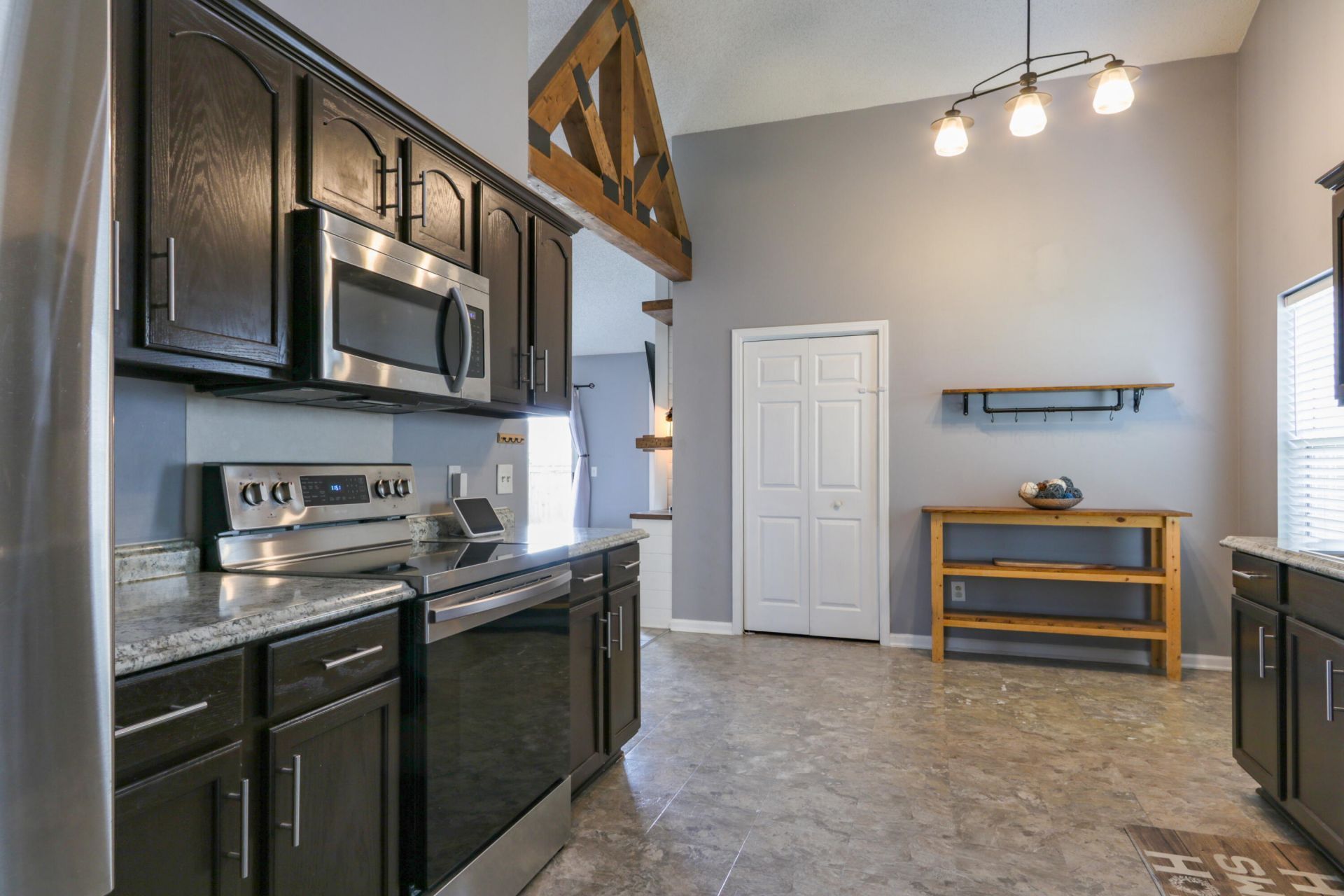 213 Dovetail Circle Photo 12