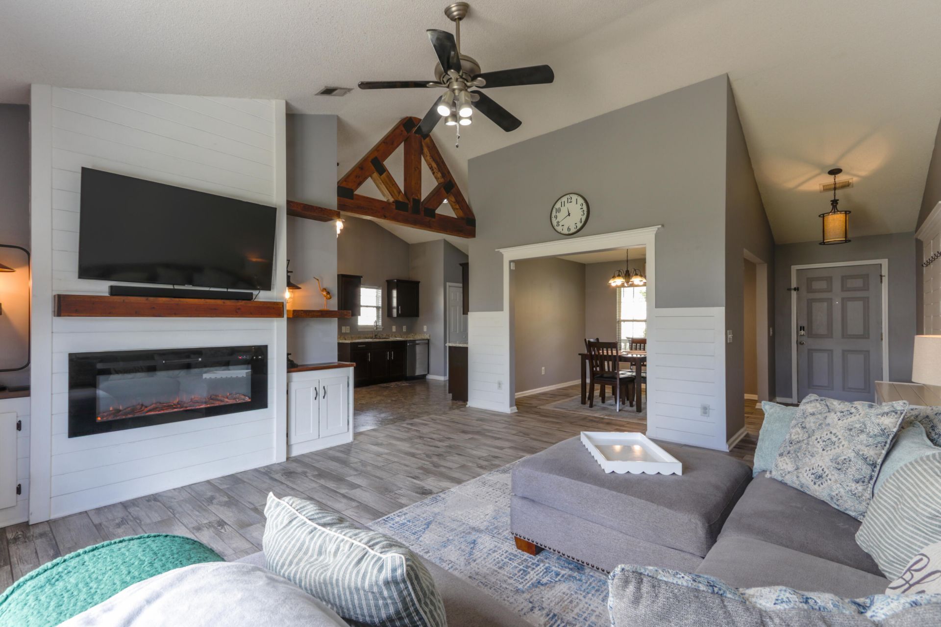 213 Dovetail Circle Photo 9