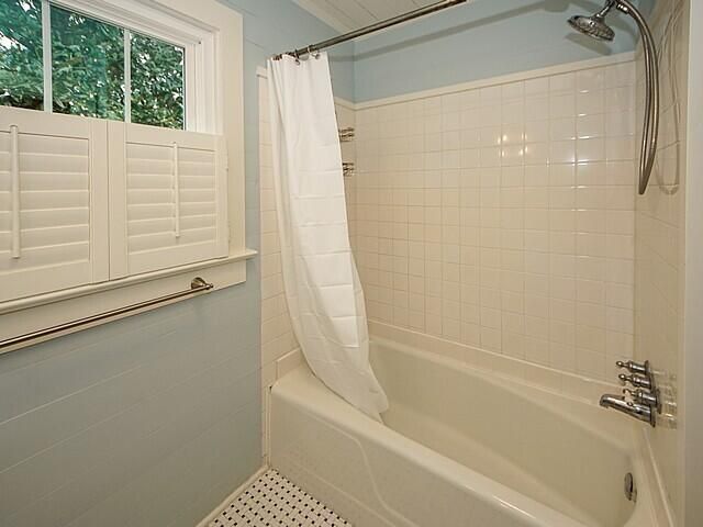 486 Woodland Shores Road Photo 17