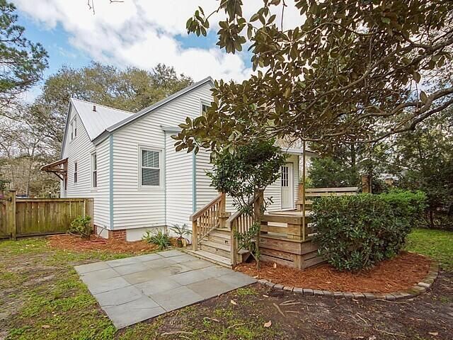 486 Woodland Shores Road Photo 31