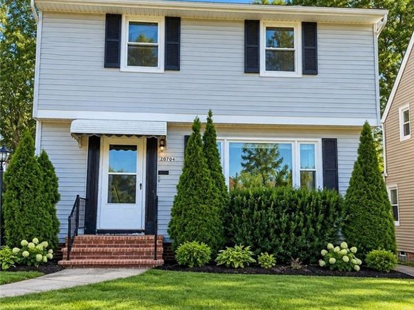 20704 Gardenview Drive , Maple Heights, OH 44137