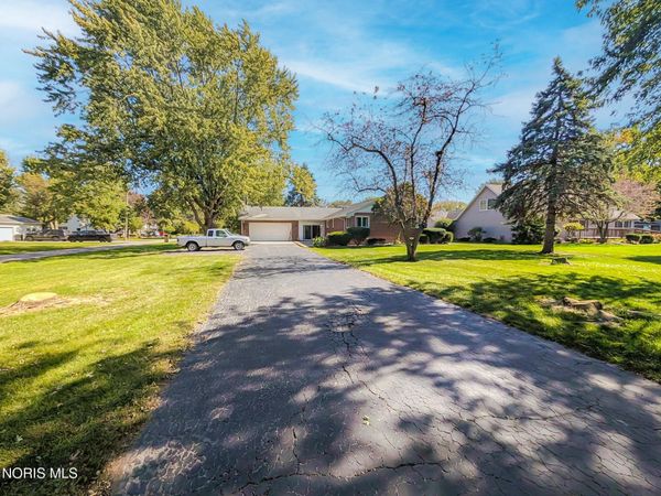 1756 N Union Street, Fostoria, OH 44830
