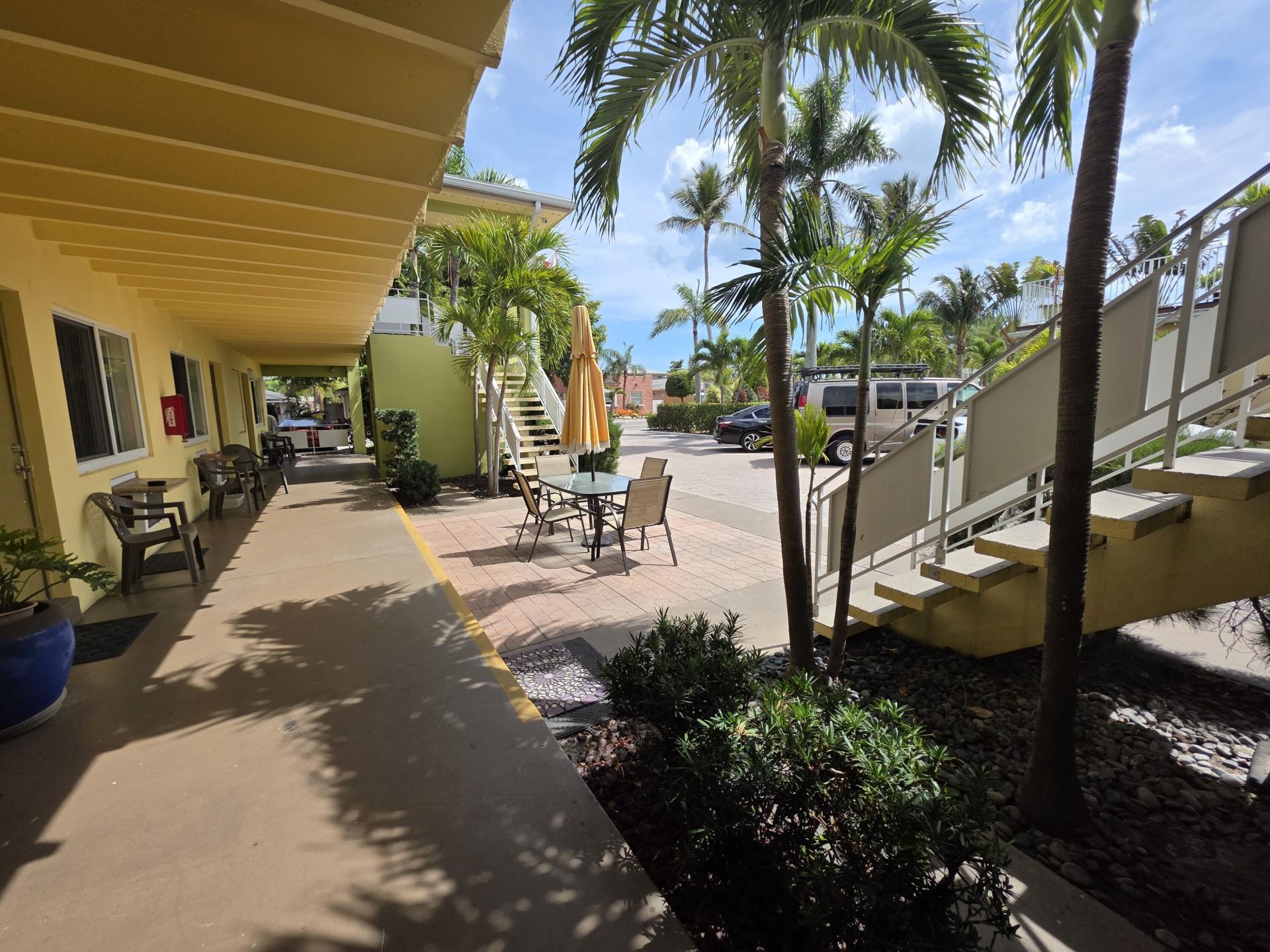 911 N Federal Highway, Unit 101, Lake Worth Beach, FL 33460 Photo