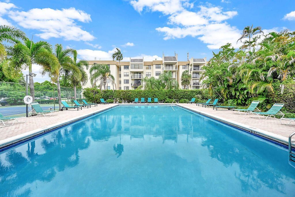 6190 Woodlands Boulevard, Unit 107, Tamarac, FL 33319 Photo