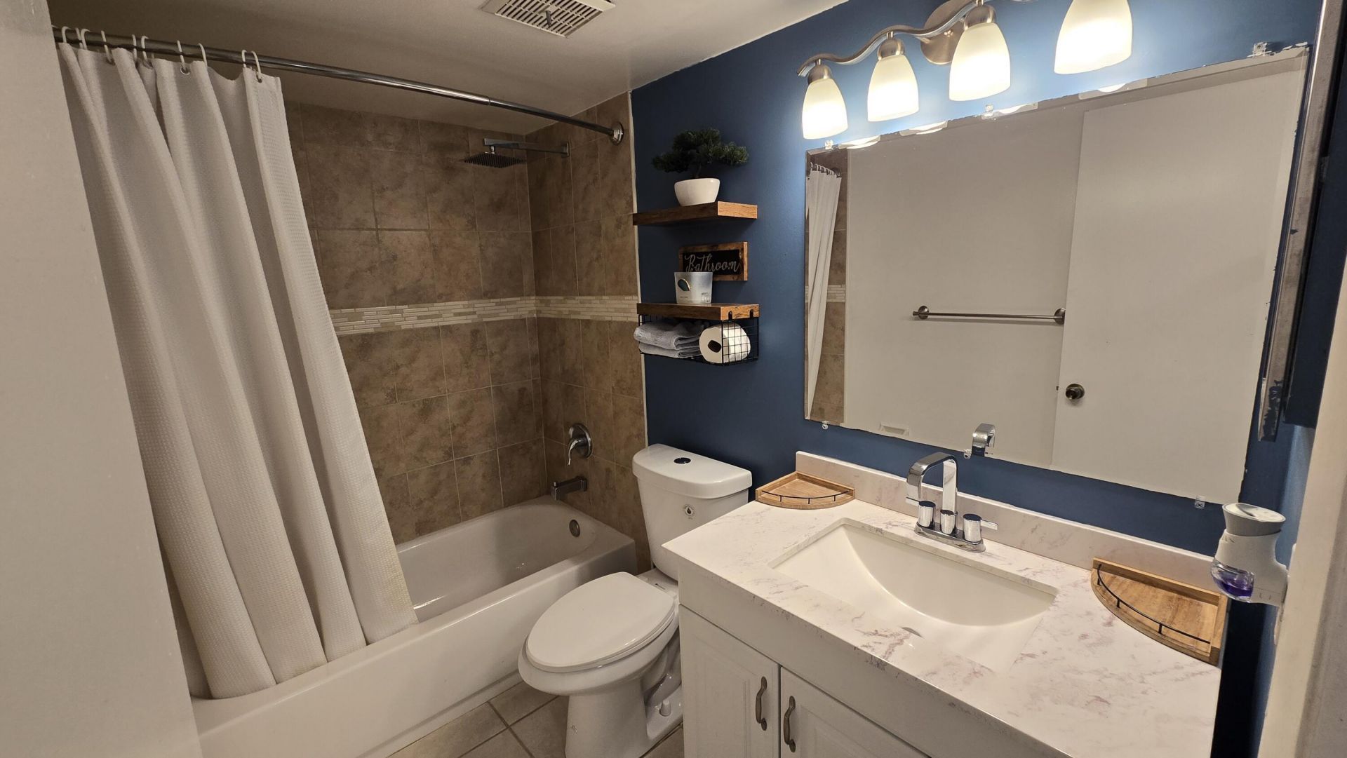6190 Woodlands Boulevard, Unit 107, Tamarac, FL 33319 Photo