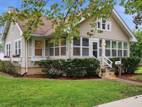1040 Tolman Street, Lake Geneva, WI 53147