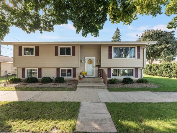 3105 S 23rd STREET, Milwaukee, WI 53215