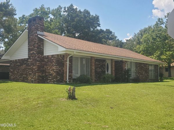 303 Sunny Drive, D'Iberville, MS 39540