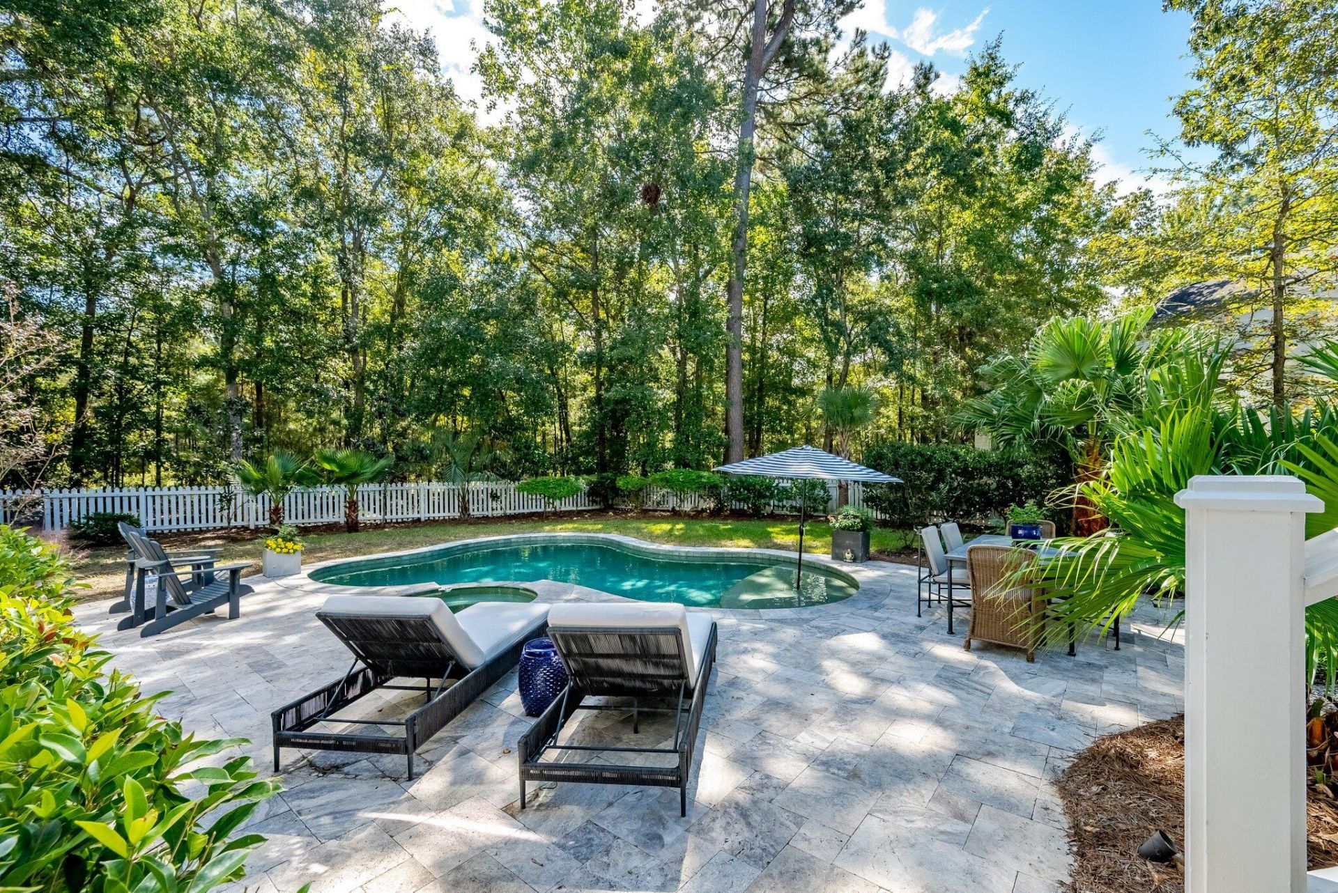 1516 Lindsey Creek Drive Photo 3