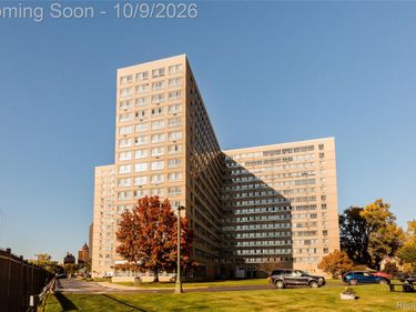 8900 E JEFFERSON, Unit 1022-1024, Detroit, Mi 48201