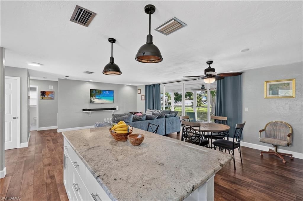 4015 SE 1st Pl, Cape Coral, FL 33904 Photo