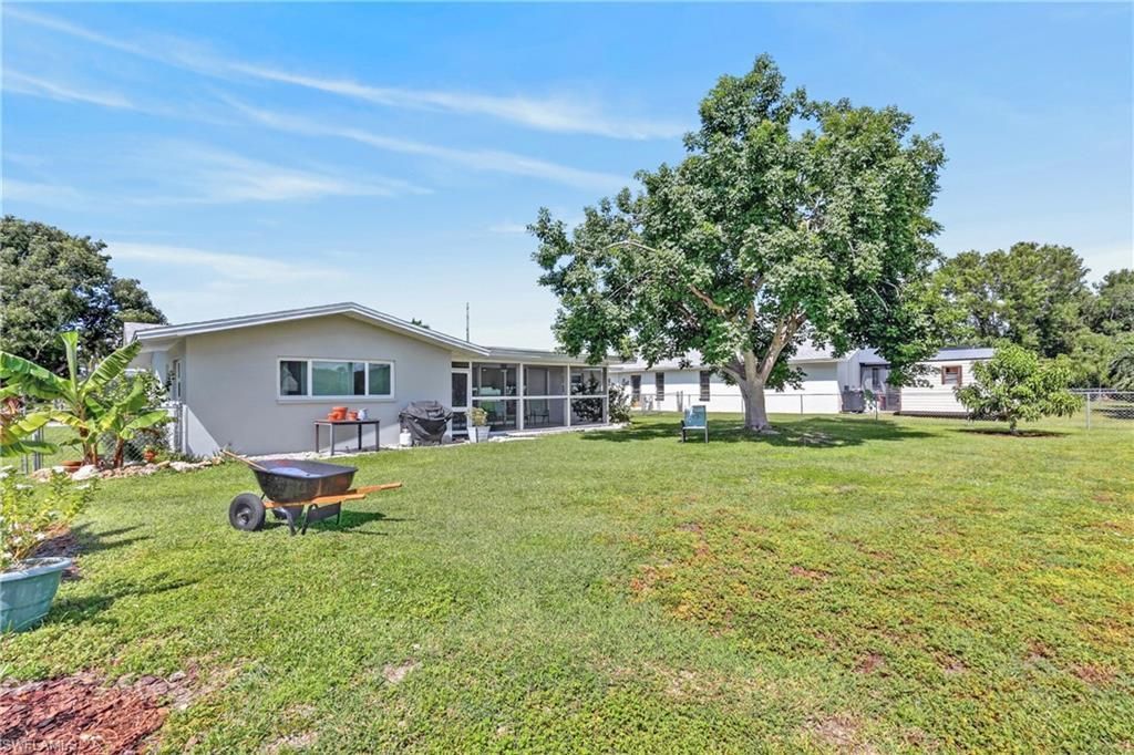 4015 SE 1st Pl, Cape Coral, FL 33904 Photo
