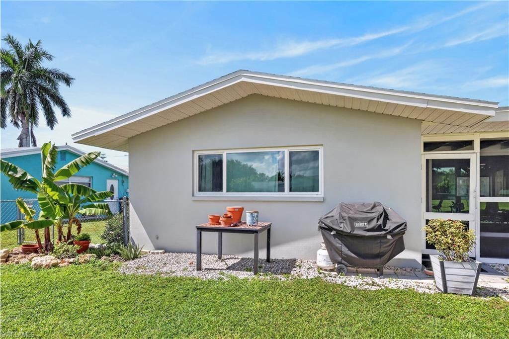 4015 SE 1st Pl , Cape Coral, FL 33904 Photo