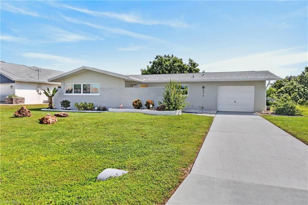 4015 SE 1st Pl , Cape Coral, FL 33904 Photo