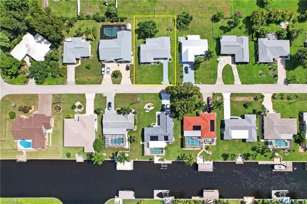4015 SE 1st Pl, Cape Coral, FL 33904 Photo