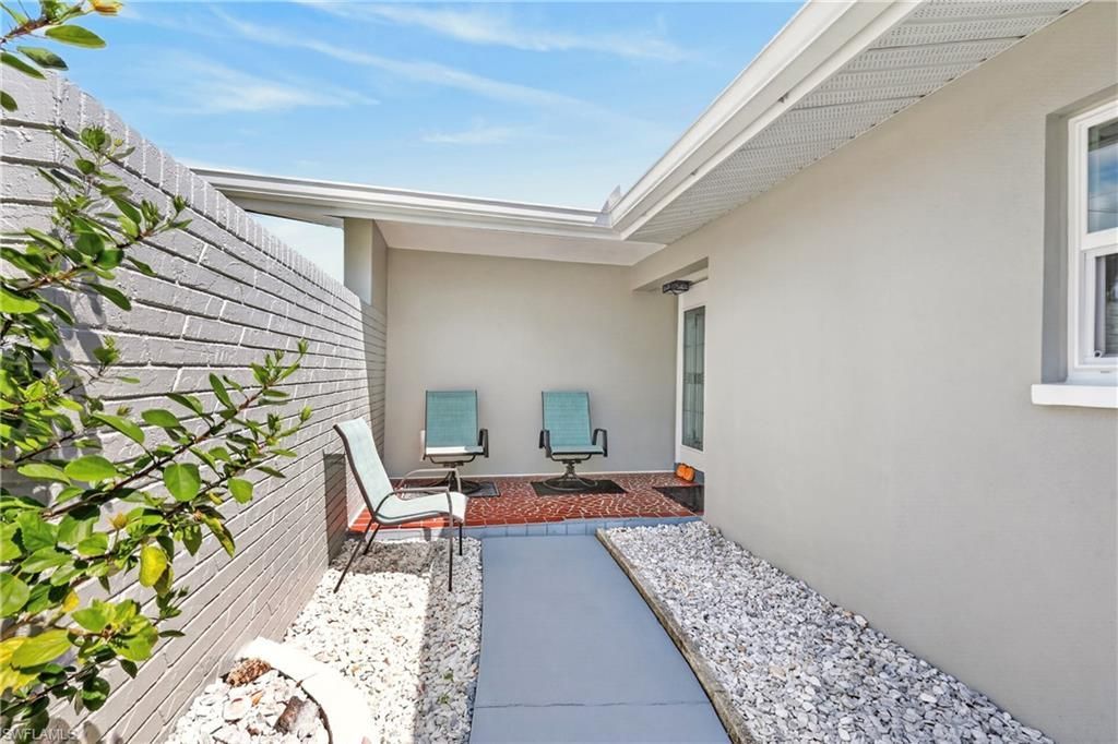 4015 SE 1st Pl , Cape Coral, FL 33904 Photo