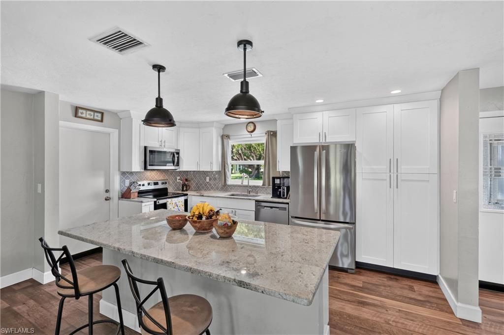 4015 SE 1st Pl, Cape Coral, FL 33904 Photo