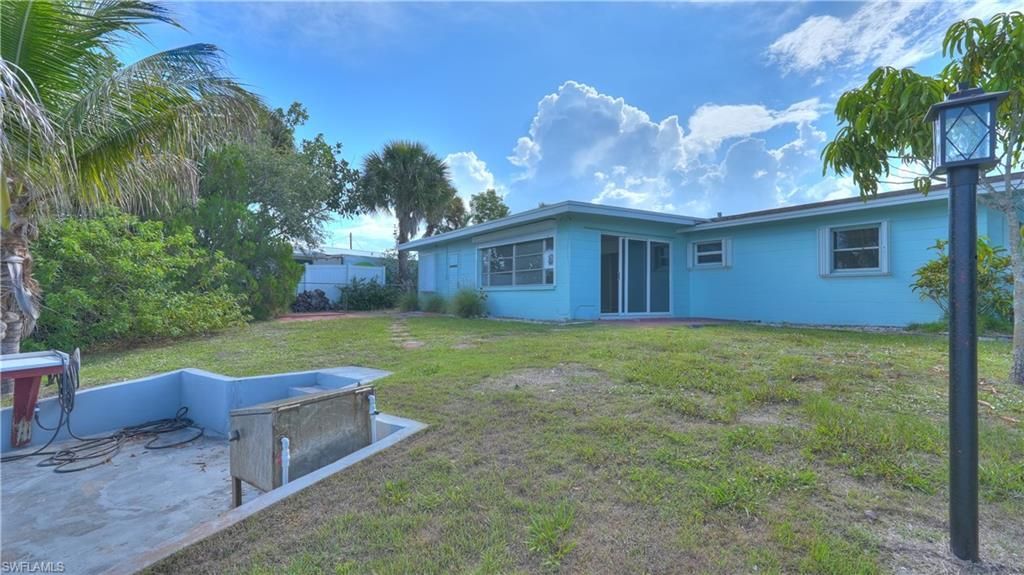 12055 Matlacha Blvd , Matlacha Isles, FL 33991 Photo
