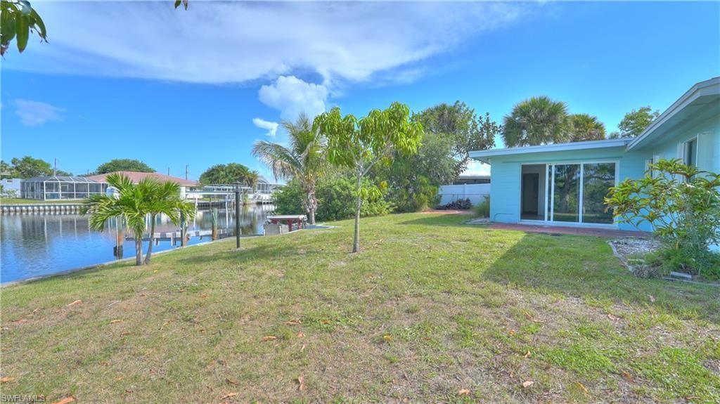 12055 Matlacha Blvd , Matlacha Isles, FL 33991 Photo