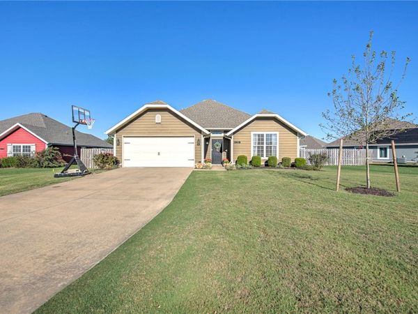 3968 Grand Valley Drive, Springdale, AR 72764