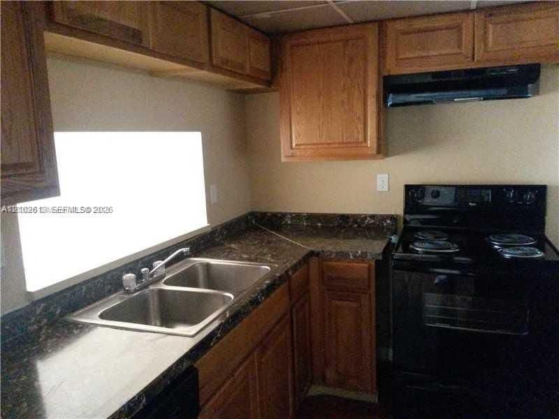 492 NW 165th St Rd , Unit C-512, Miami, FL 33169 Photo