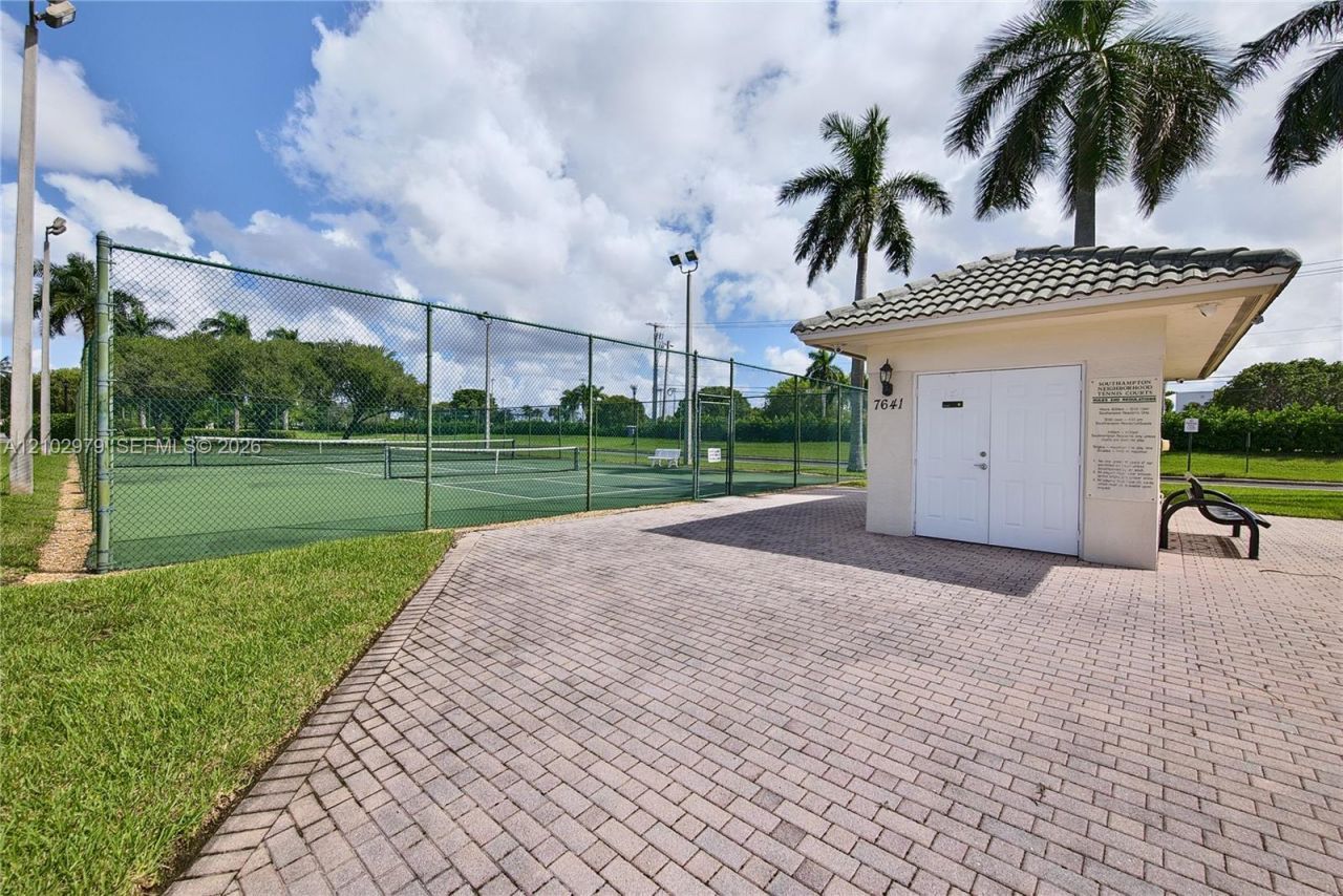 7623 Southampton Ter , Unit 206, Tamarac, FL 33321 Photo