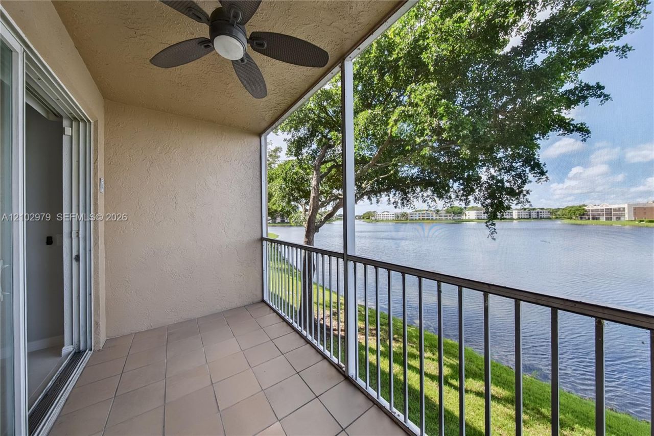 7623 Southampton Ter , Unit 206, Tamarac, FL 33321 Photo