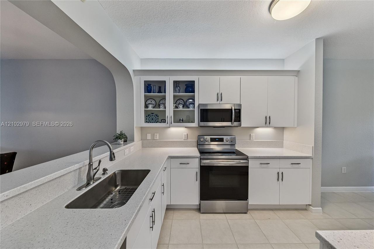 7623 Southampton Ter , Unit 206, Tamarac, FL 33321 Photo