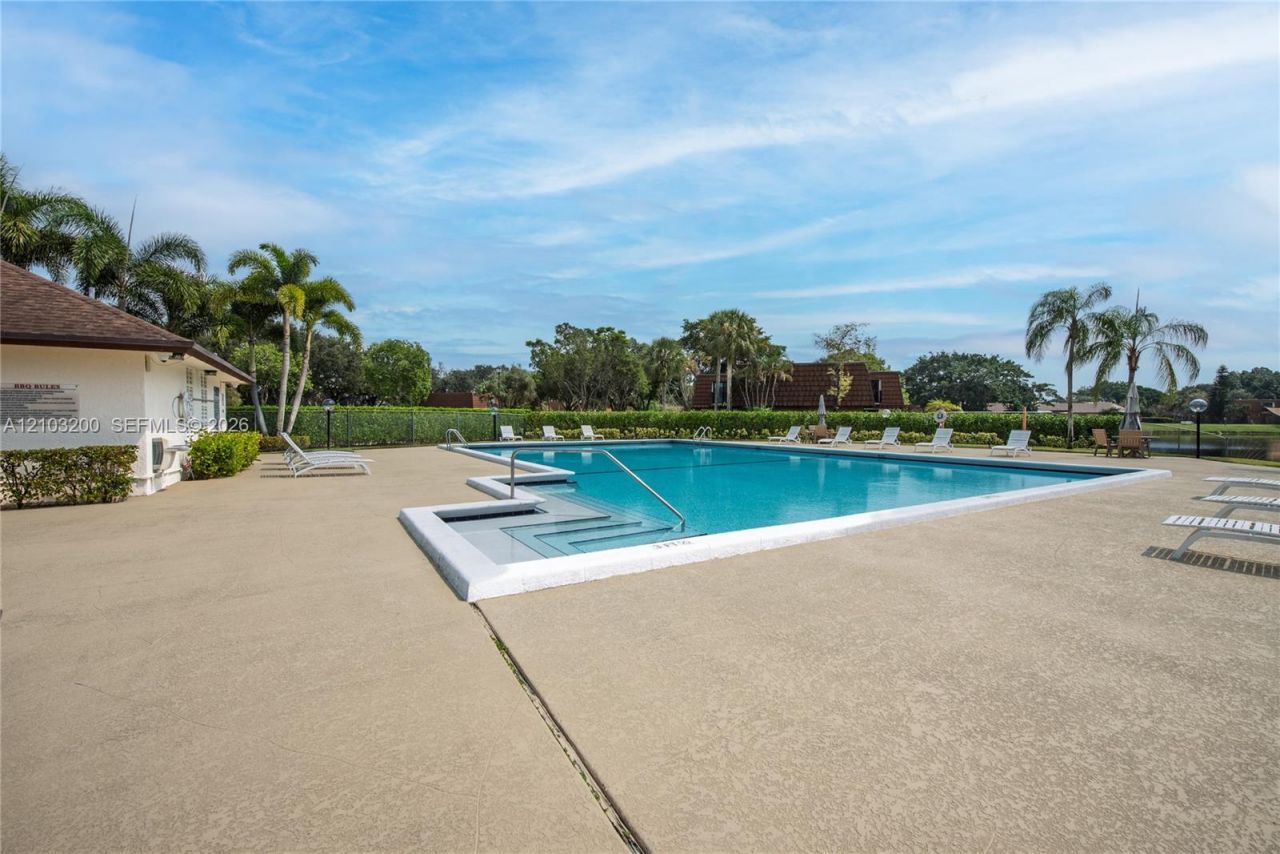 835 SW 118th Ter , Unit 835, Davie, FL 33325 Photo