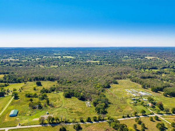 3 E 390 Road , Chelsea, OK 74016