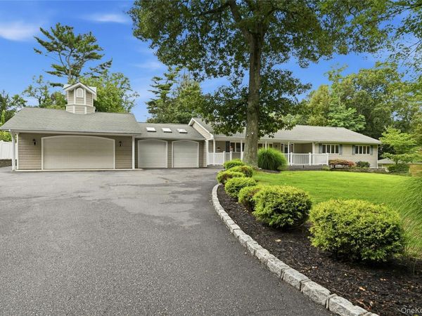 6 Winfield Drive , Sound Beach, NY 11789