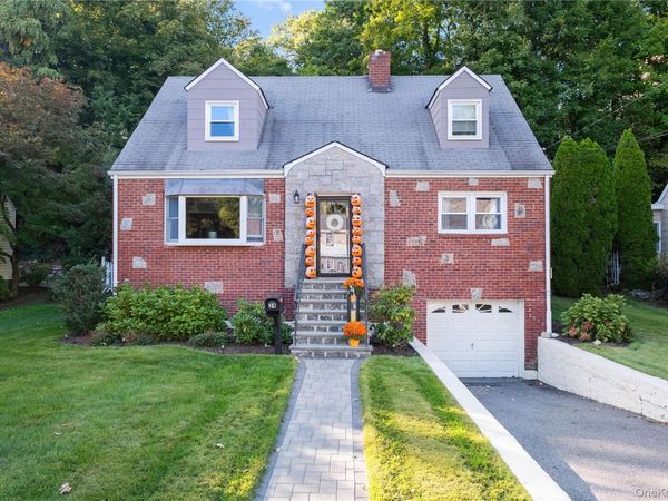 24 Dogwood Drive , Scarsdale, NY 10583