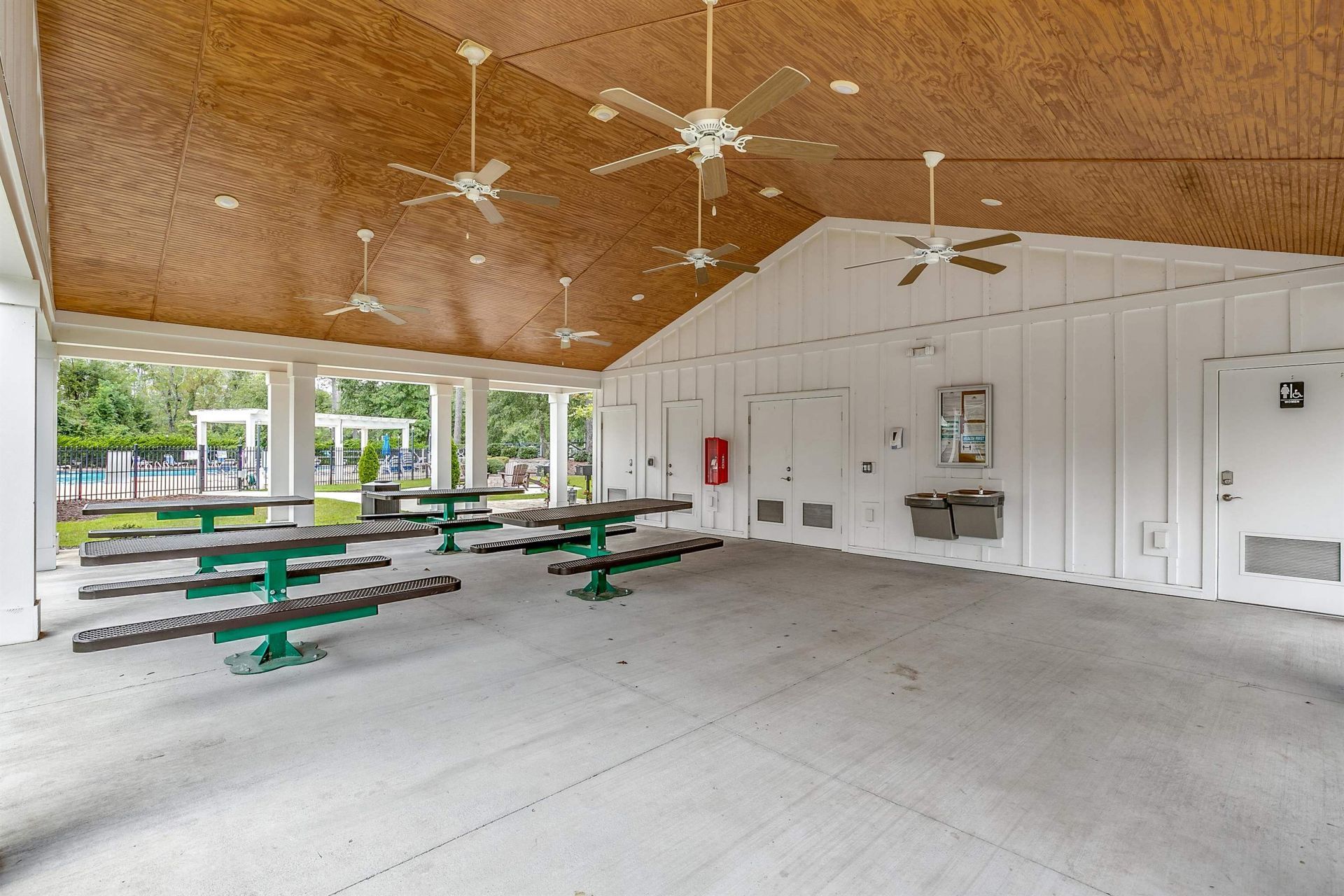 650 Mccown Dr. Photo 44