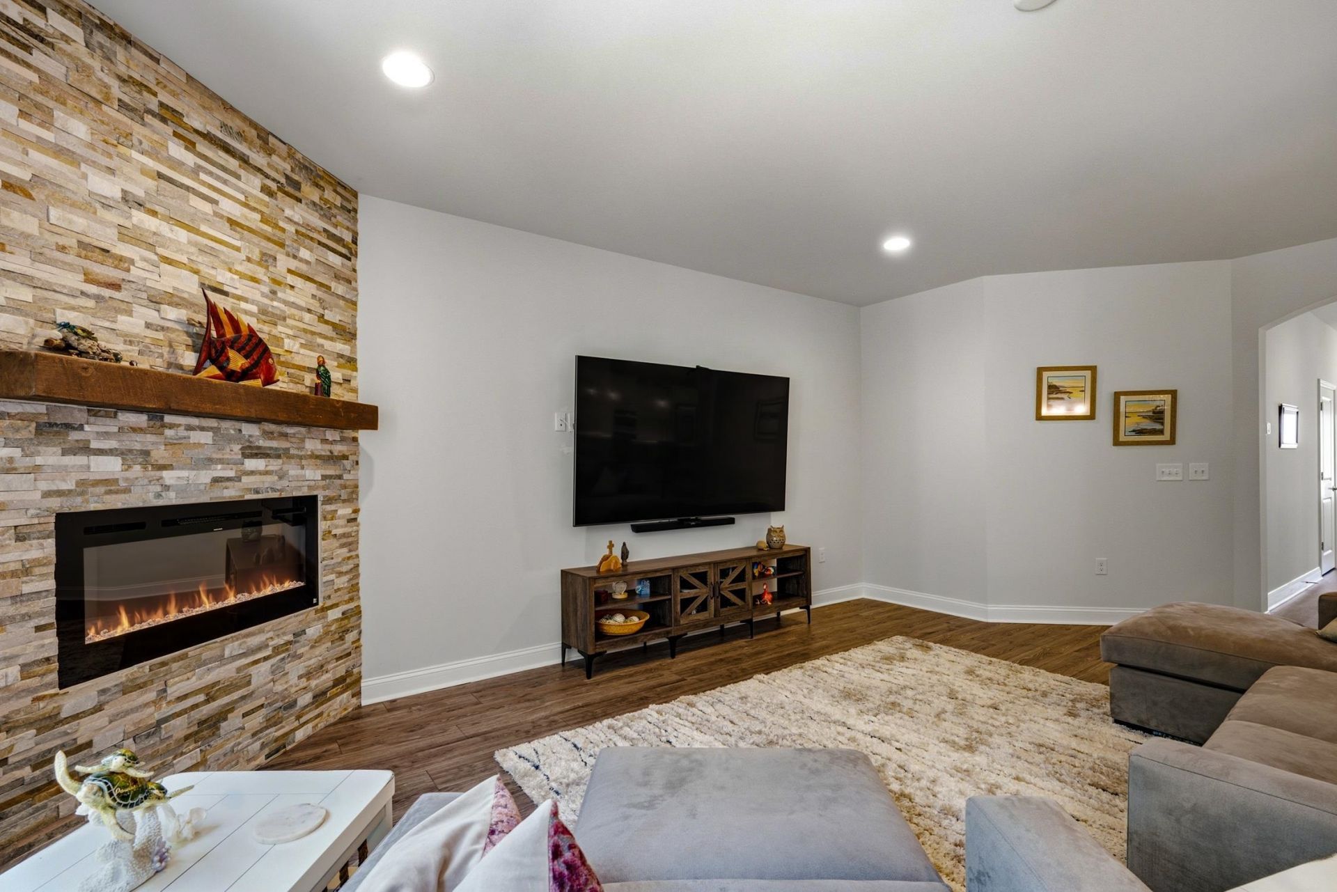 650 Mccown Dr. Photo 6