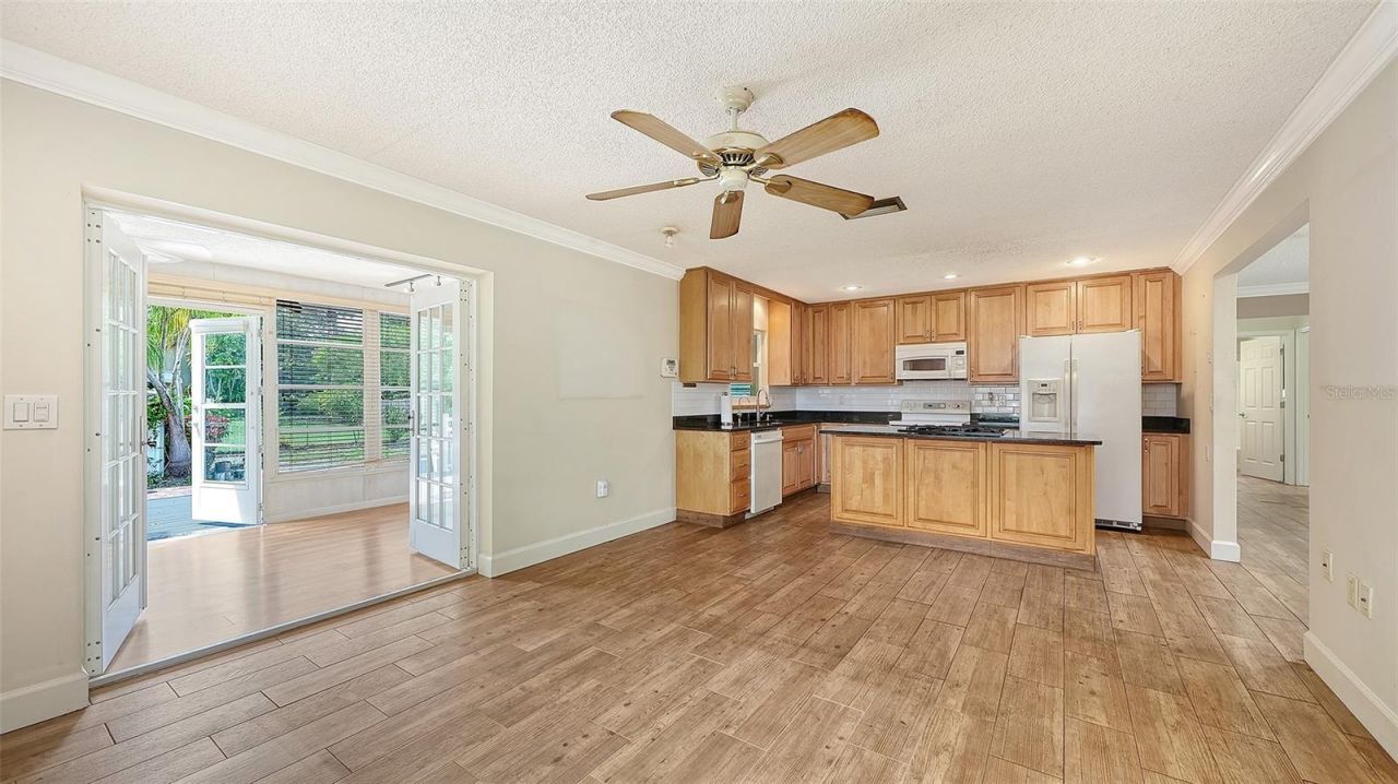 4090 Groveland Avenue , Sarasota, FL 34231 Photo