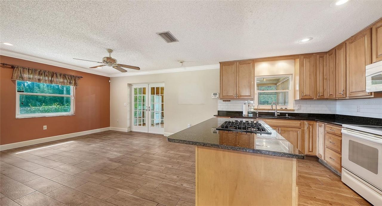 4090 Groveland Avenue , Sarasota, FL 34231 Photo