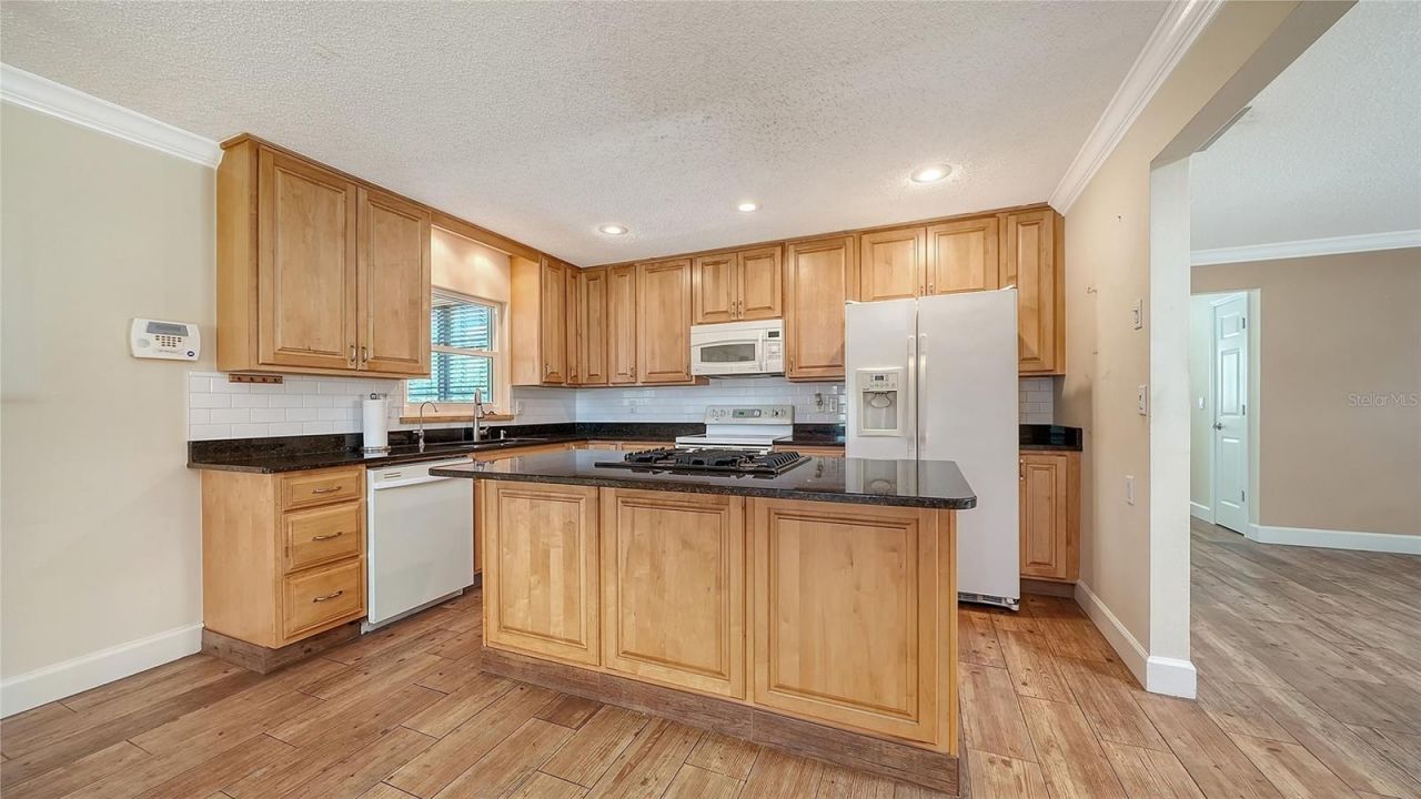 4090 Groveland Avenue , Sarasota, FL 34231 Photo