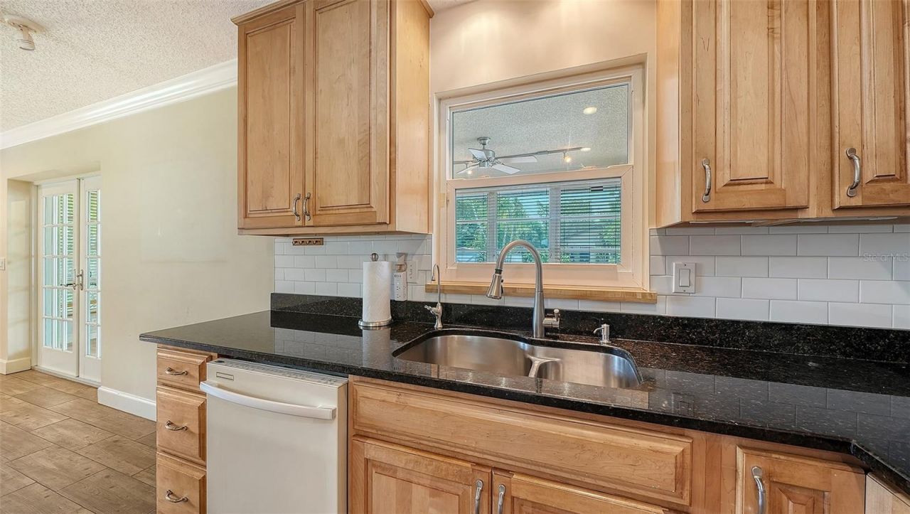 4090 Groveland Avenue , Sarasota, FL 34231 Photo