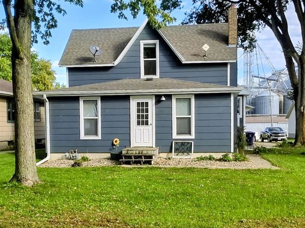 201 1st Street SW, Fostoria, IA 51340