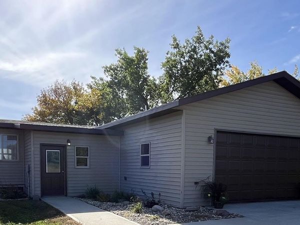 35242 Lovers Lane, Ruthven, IA 51358