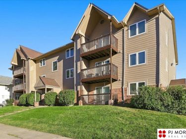5016 California Street, Unit 9, Omaha, NE 68132