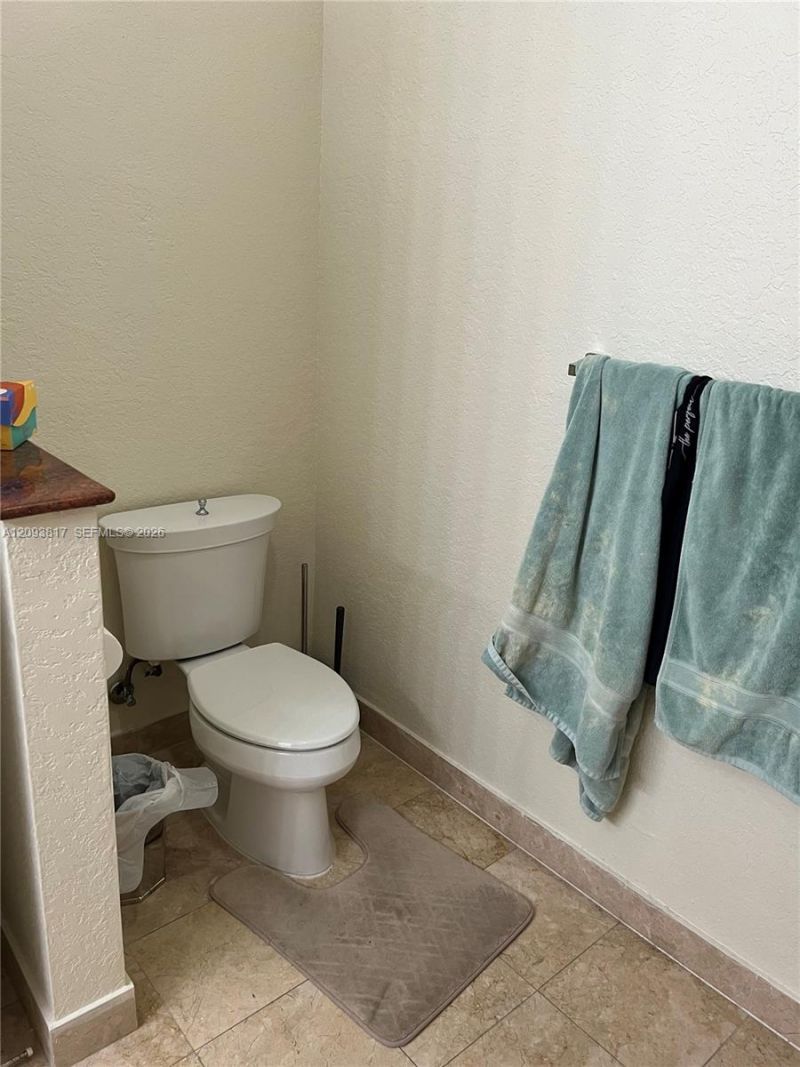 1640 Presidential Way , Unit 103, West Palm Beach, FL 33401 Photo