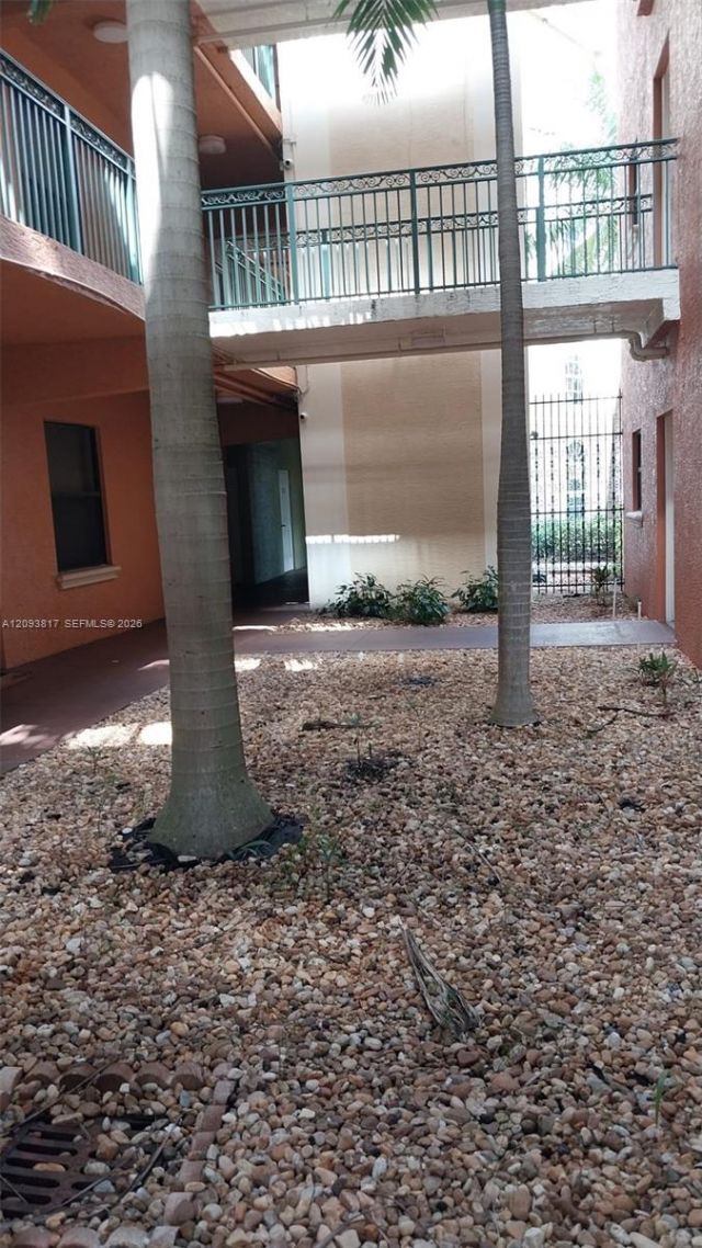 1640 Presidential Way , Unit 103, West Palm Beach, FL 33401 Photo