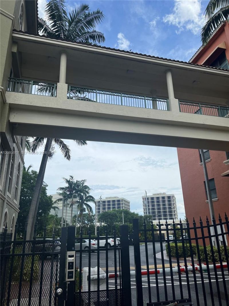 1640 Presidential Way , Unit 103, West Palm Beach, FL 33401 Photo