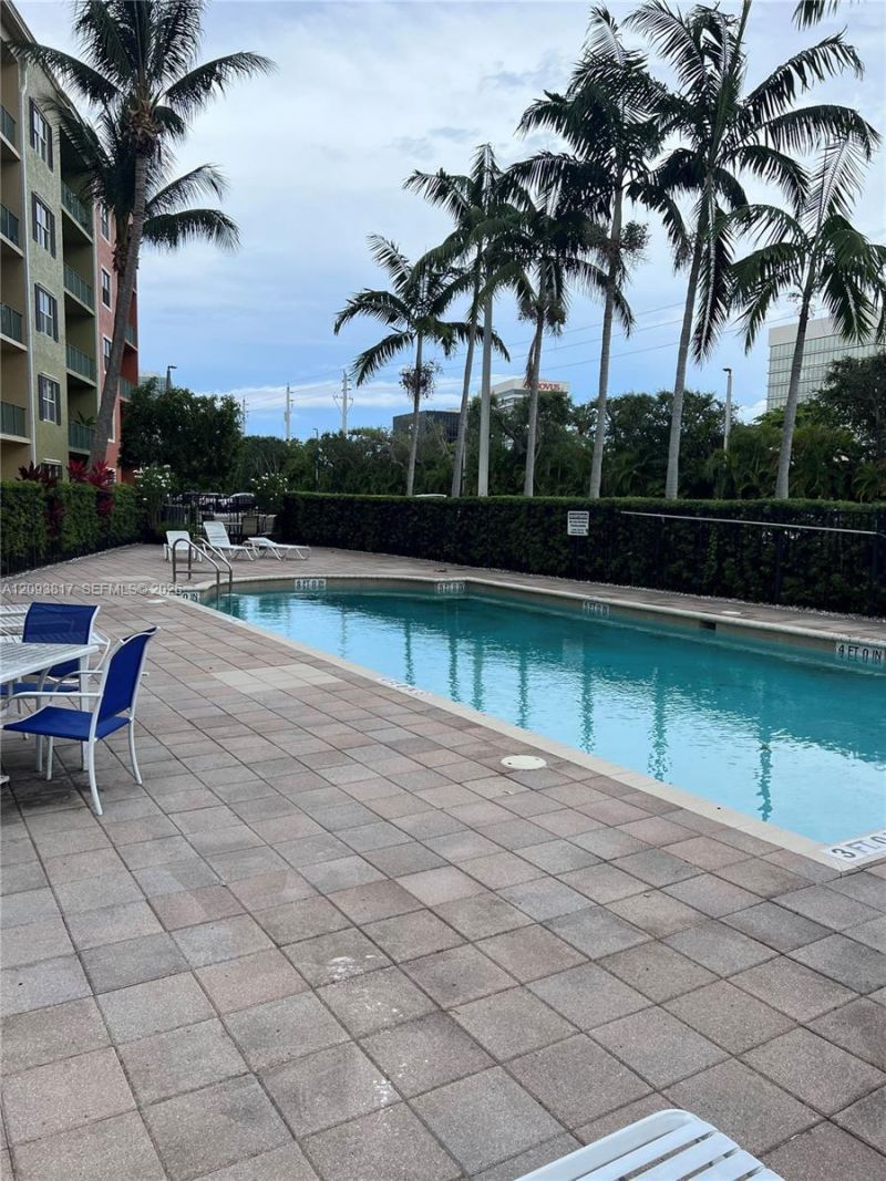 1640 Presidential Way , Unit 103, West Palm Beach, FL 33401 Photo