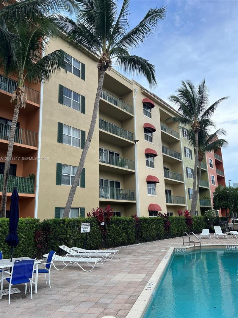 1640 Presidential Way , Unit 103, West Palm Beach, FL 33401 Photo