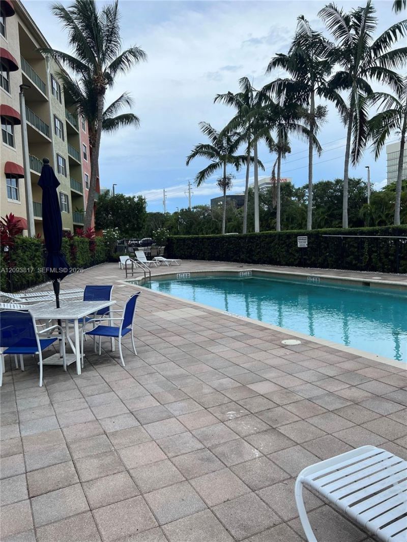 1640 Presidential Way , Unit 103, West Palm Beach, FL 33401 Photo