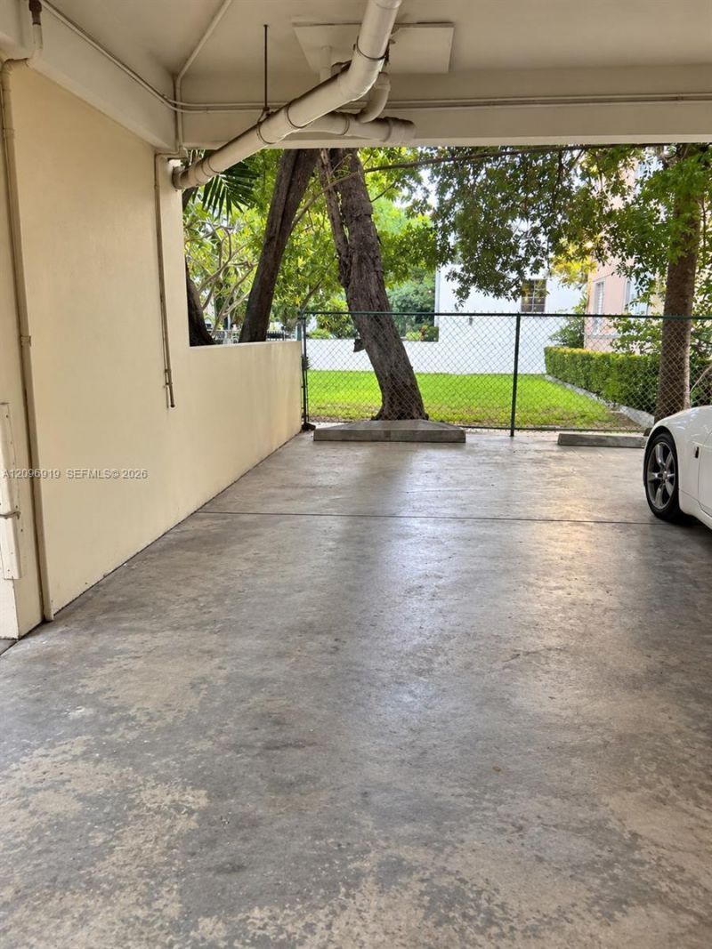 427 Santander Ave , Unit 305, Coral Gables, FL 33134 Photo