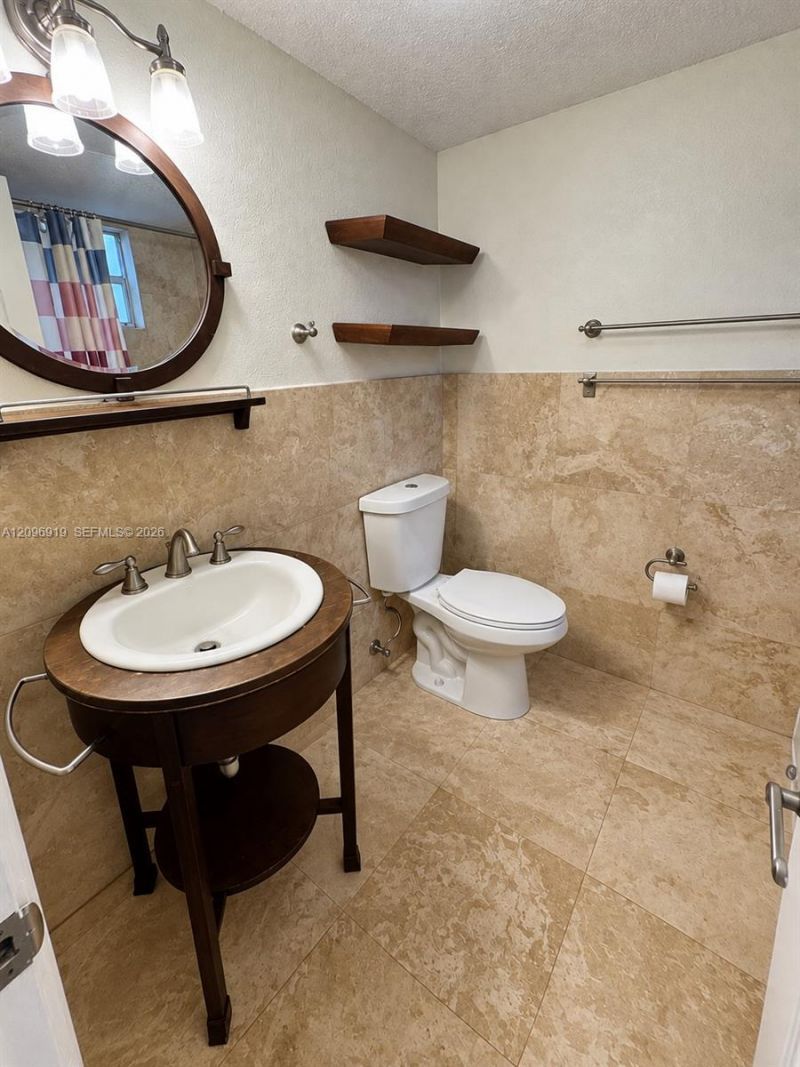 427 Santander Ave , Unit 305, Coral Gables, FL 33134 Photo