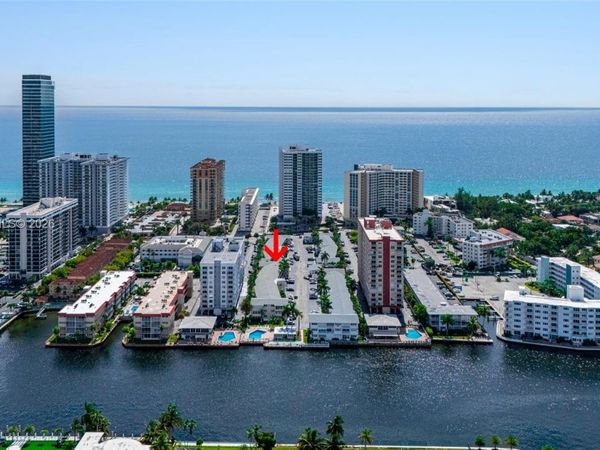 3127 S Ocean Dr , Unit 121, Hallandale Beach, FL 33009
